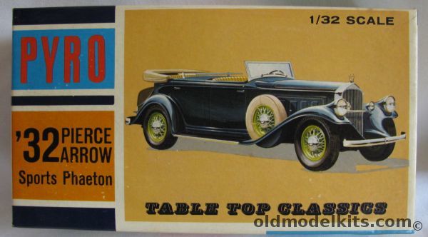 Pyro 1/32 1932 Pierce Arrow Phaeton, C339-100 plastic model kit